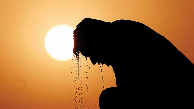 Heatwave in North India I এপ্ৰিলৰ তাপমাত্ৰাই ভংগ কৰিলে ১২৩ বছৰৰ অভিলেখ, মে' মাহত 'ভয়ানক' পৰিস্থিতিৰ ভৱিষ্যতবাণী 3 Heatwave in North India I