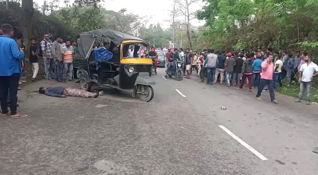 মাৰ্ঘেৰিটা বুঢ়ীদিহিং সমীপত হোৱা পথ দুৰ্ঘটনাত এজন লোকৰ মৃত্যুঃ 1 মাৰ্ঘেৰিটা বুঢ়ীদিহিং সমীপত হোৱা পথ দুৰ্ঘটনাত এজন লোকৰ মৃত্যুঃ