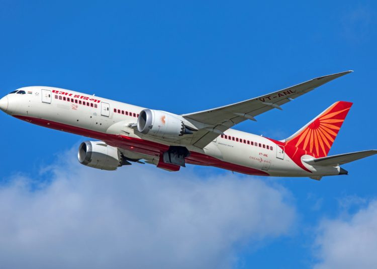 Air India । ইঞ্জিনত জুই, এয়াৰ ইণ্ডিয়াৰ যাত্ৰীবাহী বিমানৰ জৰুৰীকালীন অৱতৰণ 1 মাজ আকাশতেই বন্ধ হ’ল এয়াৰ ইণ্ডিয়াৰ বিমানৰ ইঞ্জিন! বৃহৎ দুৰ্ঘটনাৰ পৰা কথমপি ৰক্ষা