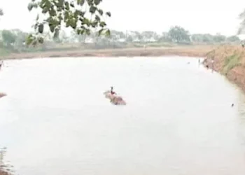 লংকাৰ কাকীত পুখুৰীত পৰি থকা অৱস্থাত উদ্ধাৰ এগৰাকী কিশোৰীৰ মৃতদেহ: