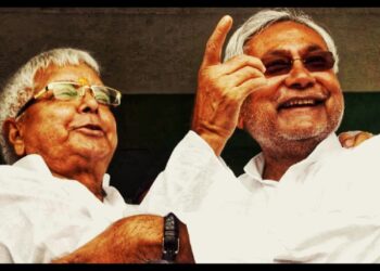মাটিৰ বিনিময়ত চাকৰি! নীতিশৰ আস্থাভোটৰ পূৰ্বে লালুৰ ‘দুৰ্নীতি’ত চিবিআইৰ অভিযান