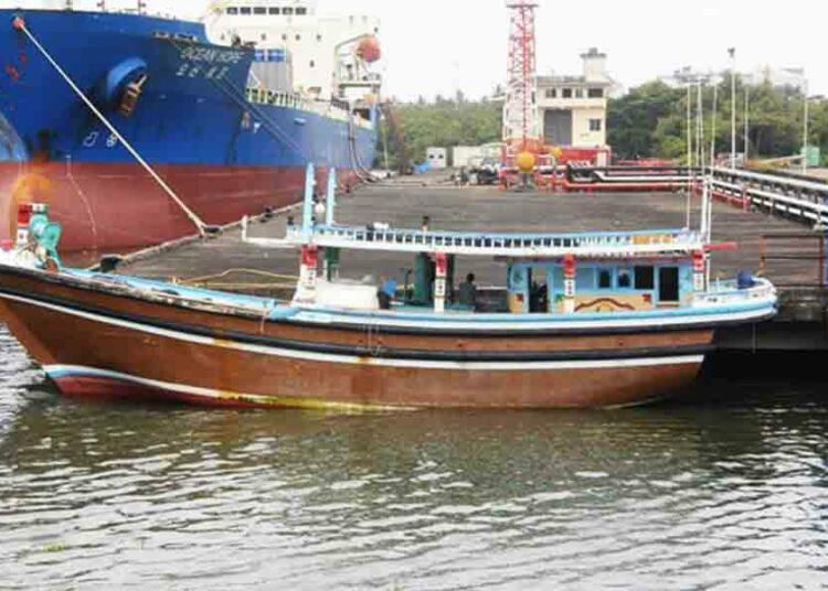 পাকিস্তানৰ পৰা অহা ১২০০ কোটি মূল্যৰৰ ২০০ কেজি ড্ৰাগছ উদ্ধাৰ, গ্ৰেপ্তাৰ ৬ ইৰাণৰ নাগৰিক 1 পাকিস্তানৰ পৰা অহা ১২০০ কোটি মূল্যৰৰ ২০০ কেজি ড্ৰাগছ উদ্ধাৰ, গ্ৰেপ্তাৰ ৬ ইৰাণৰ নাগৰিক