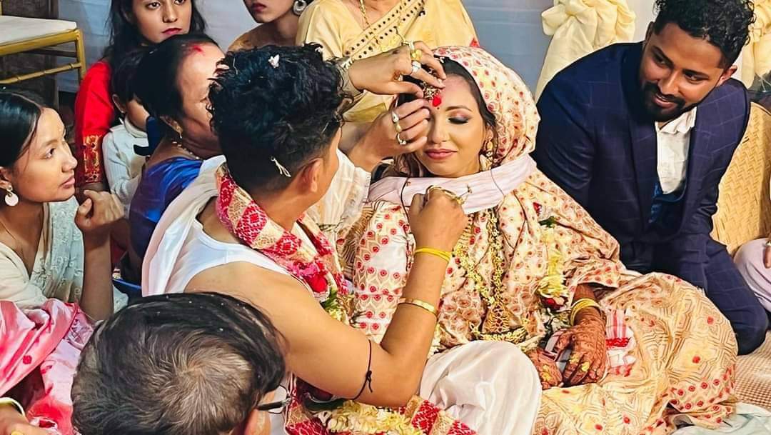 Achurjya Borpatra's marriage! ১৫ বছৰীয়া সপোনৰ সফল পৰিণতিঃ আচুৰ্য্য বৰপাত্ৰৰ বিয়া সম্পন্ন 3 Achurjya Borpatra