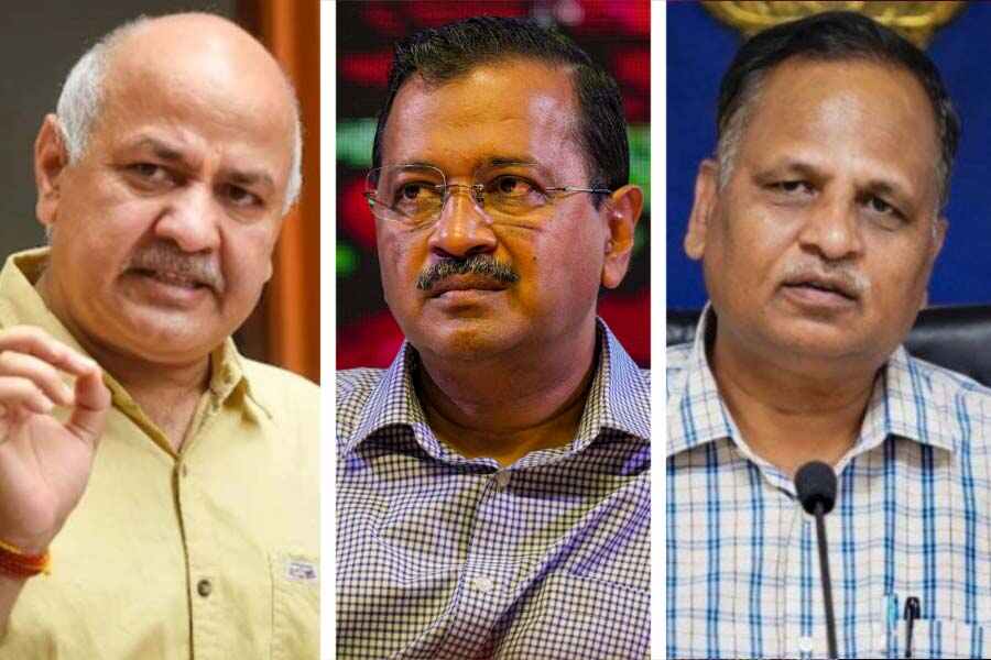 Resignation of two AAP ministers! দিল্লীত কেজৰীৱালৰ ঘনিষ্ঠ ধৃত দুই আপ মন্ত্রীৰ ইস্তফা 3 Resignation