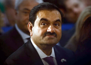 Adani I এমাহত ৬ লাখ কোটিৰ লোকচান! আদানী বৰ্তমান কিমান টকাৰ মালিক?