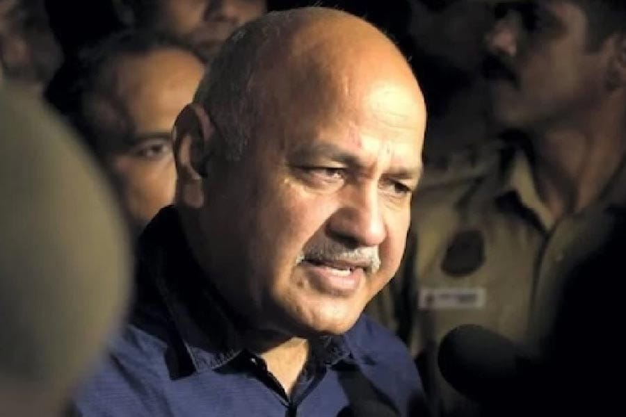 Manish Sisodia I গীতা, ঔষধ, কাগজ-কলম লৈ তিহাৰ জে'ললৈ মণীষ ছিছোডিয়া 3 মণীষ ছিছোডিয়া