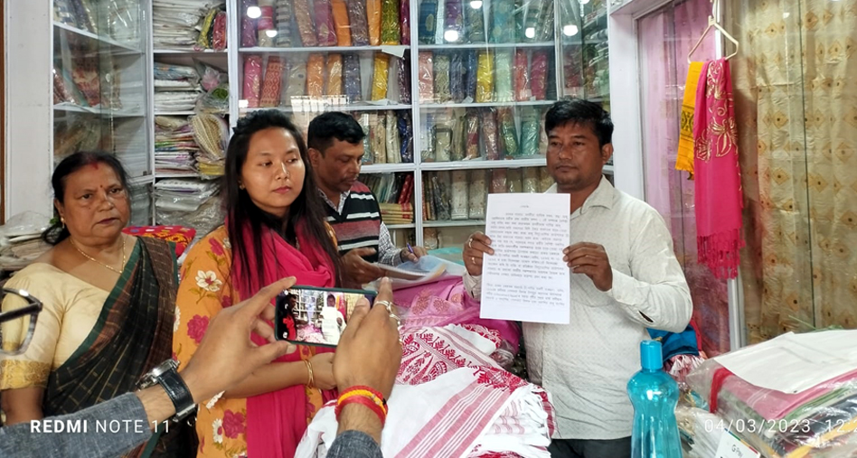 বিদ্যুৎচালিত উৎপাদিত গামোচা, মেখেলা চাদৰ আদিৰ বিৰুদ্ধে বোকাখাত মহকুমা প্ৰশাসনৰ অভিযান 3 boka0 | ASSAM TIMES POST