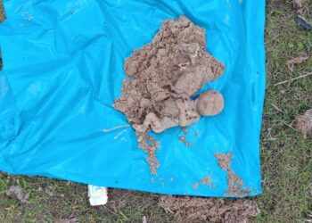 New born Childe Dead body Found I মাঞ্জাত অচিনাক্ত নৱজাতকৰ মৃতদেহ উদ্ধাৰঃ চিনাক্তকৰণৰ বাবে ৭২ ঘণ্টা ডিএমচিএইছৰ মৰ্গত সংৰক্ষণ