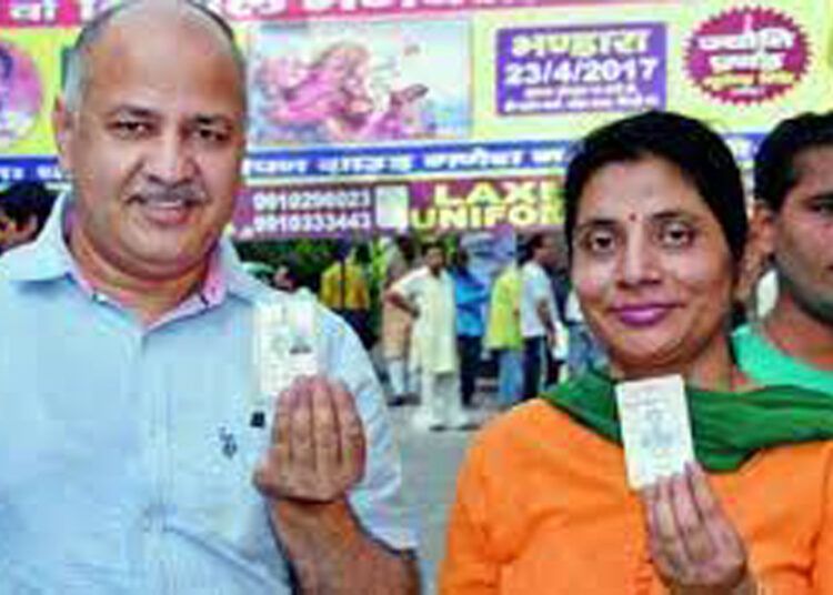 Manish Sisodia I স্বামী জে'লত, পুত্ৰ বিদেশত : গুৰুতৰভাৱে অসুস্থ হৈ মনীষ চিছোদিয়াৰ পত্নী সীমা চিকিৎসালয়ত ভৰ্তি 1 Manish Sisodia I স্বামী জে’লত, পুত্ৰ বিদেশত : গুৰুতৰভাৱে অসুস্থ হৈ মনীষ চিছোদিয়াৰ পত্নী সীমা চিকিৎসালয়ত ভৰ্তি
