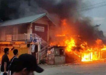 Manipur Violence | ‘১৭০০ ঘৰ জ্বলিল, ৬০ জন লোকে প্ৰাণ হেৰুৱালে!’ মণিপুৰৰ হিংসাত্মক ঘটনাৰ তথ্য প্ৰকাশ মুখ্যমন্ত্ৰীৰ