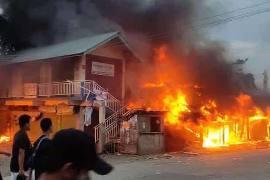 Manipur Violence | পুনৰ জ্বলিছে মণিপুৰ, ৮ খন জিলাত সান্ধ্য আইন 3 Manipur Violence