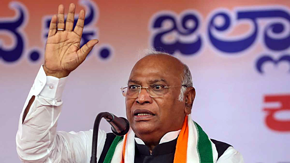 কংগ্রেছ সভাপতিৰ বিৰুদ্ধে ১০০ কোটিৰ মানহানিৰ গোচৰ 3 cong1 | ASSAM TIMES POST