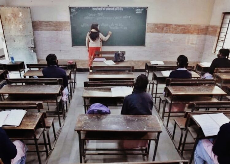 Manipur School Reopen I মণিপুৰত বুধবাৰৰ পৰা বিদ্যালয় খোলাৰ ঘোষণা মুখ্যমন্ত্ৰী বীৰেন সিঙৰ 1 Manipur School Reopen I মণিপুৰত বুধবাৰৰ পৰা বিদ্যালয় খোলাৰ ঘোষণা মুখ্যমন্ত্ৰী বীৰেন সিঙৰ