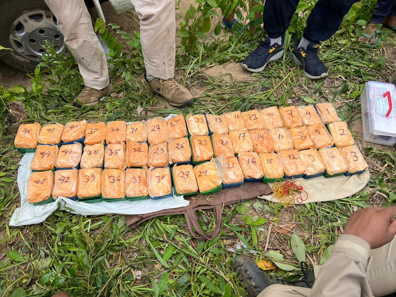 "The Success and Challenges of the Assam-Nagaland Border Anti-Drug Campaign: Seizure of Four Crore Rupees Worth of Heroin and Continuous Battle Against Drug Mafia" 3 The Success and Challenges of the Assam-Nagaland Border Anti-Drug Campaign: