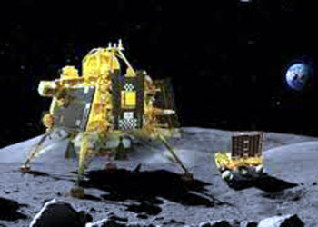 ISRO lunar mission : ৰ’ভাৰ প্ৰজ্ঞানে চন্দ্ৰপৃষ্ঠত আৰম্ভ কৰিলে নিজৰ কাম, কি কি হʼব এই অভিযানত?