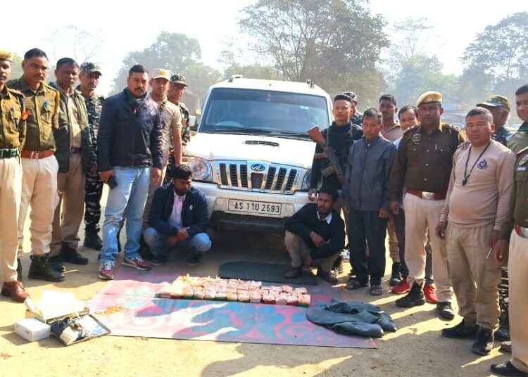 "Heroin Haul on Highway 36: Plastic Soap Containers Conceal Drugs Worth Rs 2 Crore; Two Detained in Karbi Anglong" 1 “Heroin Haul on Highway 36: Plastic Soap Containers Conceal Drugs Worth Rs 2 Crore; Two Detained in Karbi Anglong”