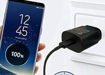 Phone charging problems I একাধিক চাৰ্জাৰেৰে ফোন চাৰ্জ দিয়ে নেকি? জানি লওক কি হ’ব পাৰে