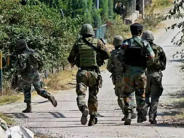 "Encounter at Hadigam: Security Forces Clash with Militants in Kulgam District of Jammu and Kashmir" 1 “Encounter at Hadigam: Security Forces Clash with Militants in Kulgam District of Jammu and Kashmir”