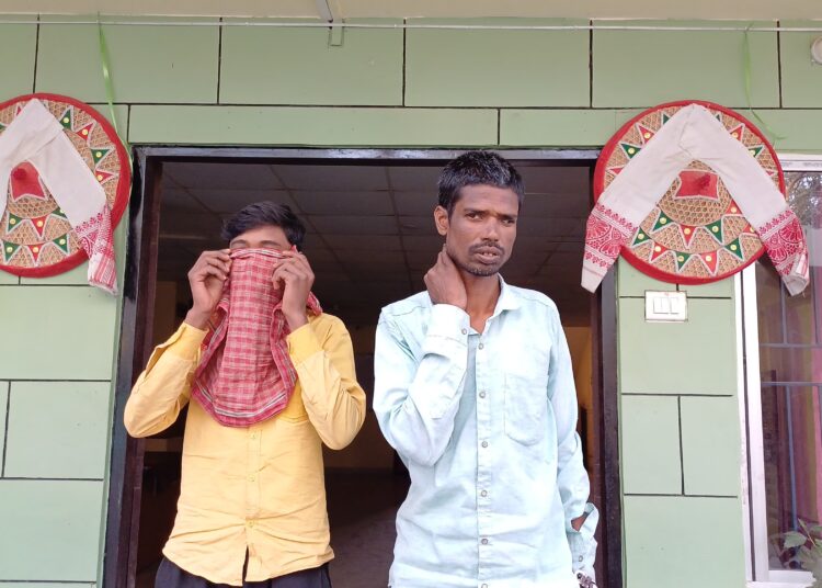 Massive Success for Golakganj Police: Smugglers Caught with Gold Worth Over 1.5 Crore 1 Massive Success for Golakganj Police: Smugglers Caught with Gold Worth Over 1.5 Crore