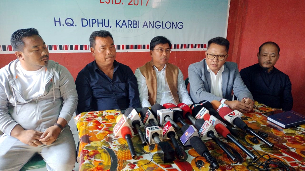 বিৰোধী দলপতি দেৱব্ৰত শইকীয়াৰ ভিজিআৰ-পিজিআৰ বক্তব্য সন্দৰ্ভত স্পষ্টীকৰণ কাৰবি আংলং জিলা কংগ্ৰেছৰ