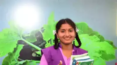 বাল্য বিবাহৰ জাল পাৰ হৈ উঠি, শিক্ষার্থী গৰাকীয়ে SSC পৰীক্ষাত শীর্ষ স্থান অর্জন কৰে।"
