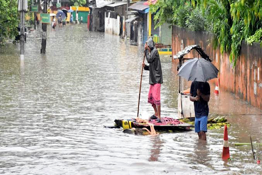 Flood in Assam : ৯ জিলাত বানৰ সংহাৰ, বানৰ কবলত প্ৰায় ২ লাখ লোক 3 Flood 2 | ASSAM TIMES POST