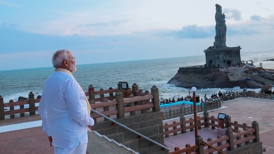 Narendra Modi meditation in Kaniyakumari I কন্যাকুমাৰীত ধ্যানত মগ্ন প্ৰধানমন্ত্ৰী নৰেন্দ্ৰ মোডী 3 Narendra Modi meditation in Kaniyakumari I
