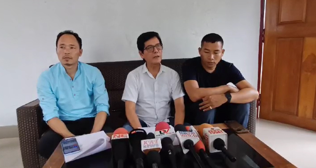 Press Conference I APHLC প্ৰধান জে আই কাথাৰৰ অভিযোগ : পঞ্চায়ত আৰু গ্ৰাম্য উন্নয়নৰ ১৪ কোটি টকাৰে ভিয়েটনাম ভ্ৰমণ তুলিৰাম এণ্ড কোম্পানীৰ 2 APHLC প্ৰধান জে আই কাথাৰৰ অভিযোগ