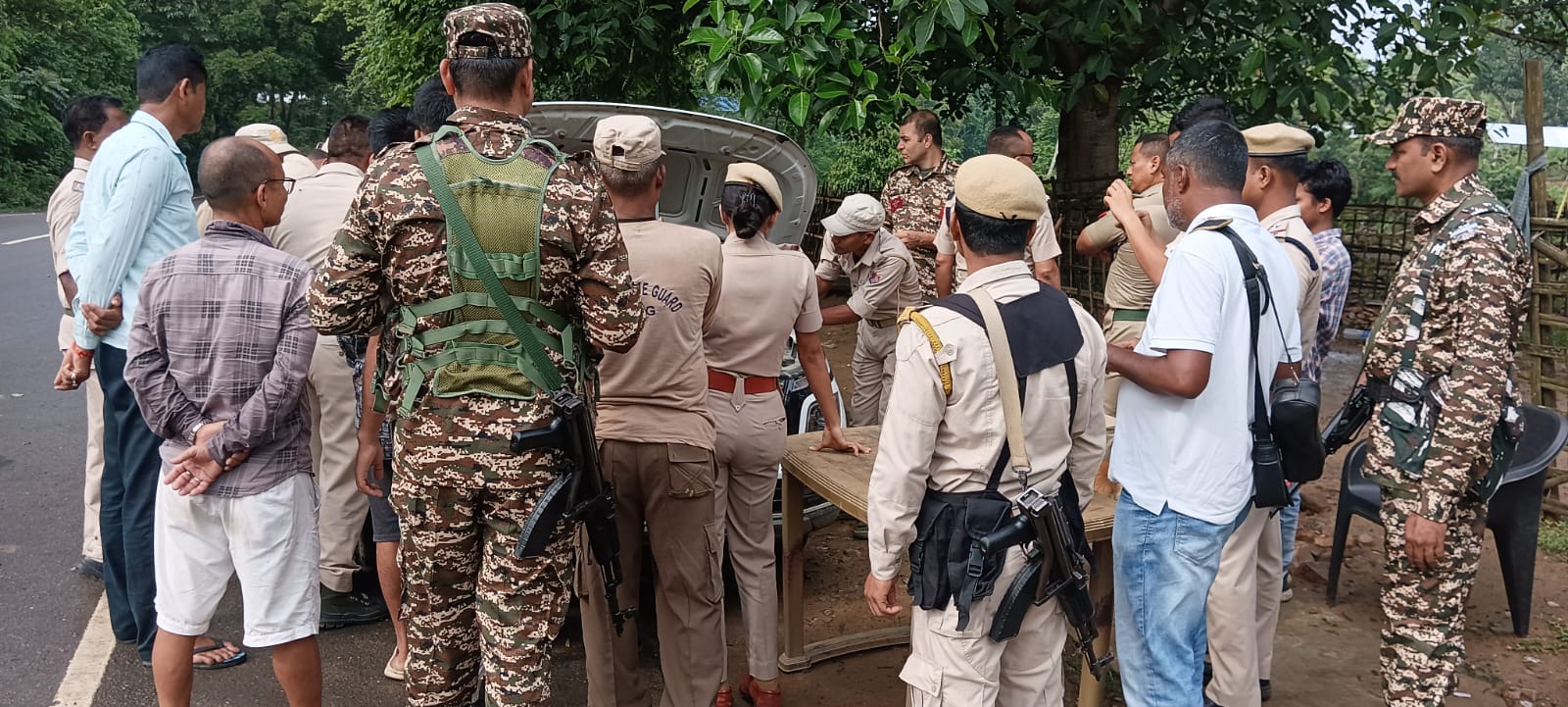 Heroin Hidden in Vehicle Seized in Early Morning Raid at Kakarajan Checkpoint , Karbi Anglong District : 3 Heroin Hidden in Vehicle Seized in Early Morning Raid at Kakarajan Checkpoint , Karbi Anglong District :
