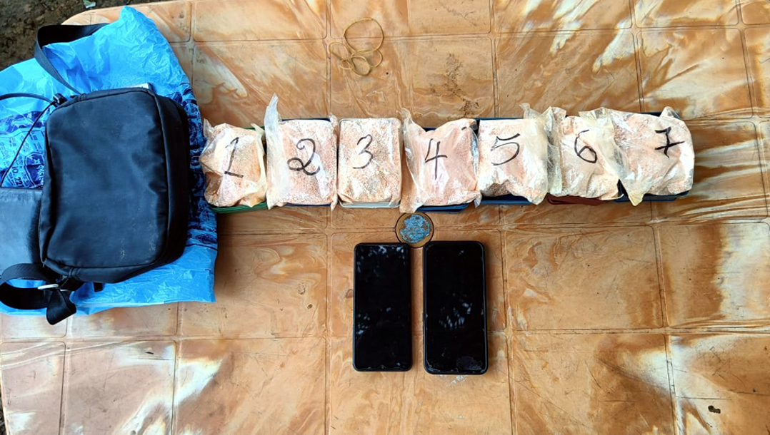 Heroin recovered : খটখটী থানাৰ অধীনৰ কালিৰাম বস্তিত হেৰ'ইনসহ দুই নগা যুৱক আটক 3 Karbip1 1 1 | ASSAM TIMES POST