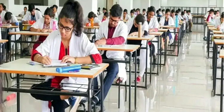 NEET I অতীতৰ পৰা শিক্ষা লৈ বিমানেৰে পৰিবহণ কৰিব নীট প্ৰশ্নকাকত 4 NEET PG Exam Date : জুলাই মাহত অনুষ্ঠিত হ’ব নীট পি জি পৰীক্ষা, প্ৰশ্নকাকত ফাদিল ৰুধিবলৈ প্ৰস্তুত কৰা হ’ব পৰীক্ষাৰ দুঘণ্টা পূৰ্বে
