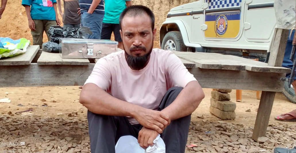 265 grams of Heroin recovered I খটখটীত এম্বুলেঞ্চৰ পৰা দুই কোটিতকৈ অধিক মূল্যৰ হেৰ'ইনসহ আটক সৰৰবৰাহকাৰী 3 Drugp1 1 | ASSAM TIMES POST