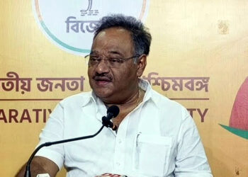 Bangladesh political crisis I দেশ এৰিব বিচৰা হিন্দু বাংলাদেশী শৰণাৰ্থীক আশ্ৰয় দিয়াৰ দাবী বংগ বিজেপিৰ, অস্বীকাৰ দিল্লীৰ