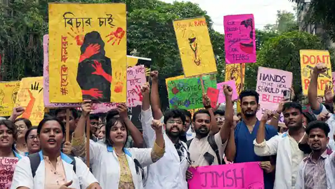 RG Kar Case : আৰ জি কৰ ধৰ্ষণ-হত্যাৰ গোচৰত চিবিআই তদন্তৰ নিৰ্দেশ, আৰক্ষীৰ ভূমিকাত অসন্তুষ্ট কলিকতা উচ্চ ন্যায়ালয় 3 rg 1 | ASSAM TIMES POST