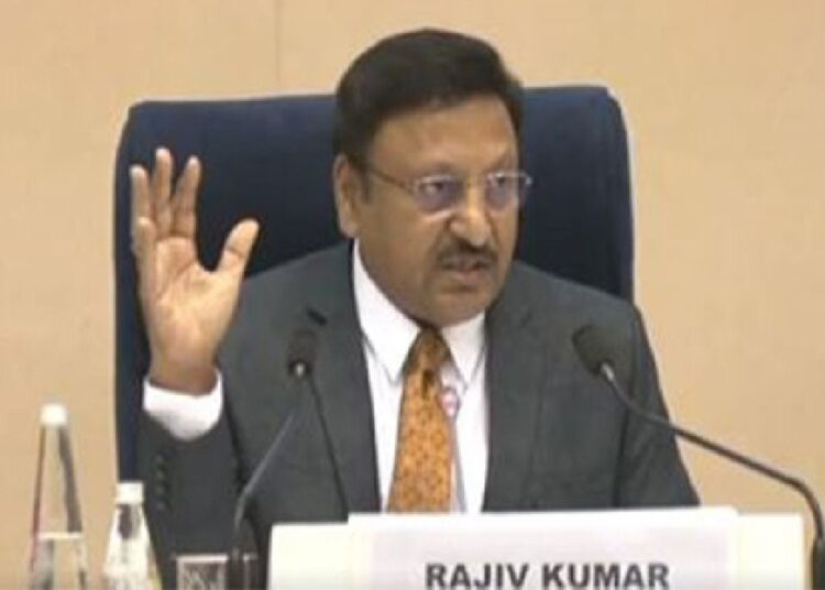 Election Commission’s Bold Move Sparks Change with Immediate Removal of Jharkhand DGP! 1 Election Commission’s Bold Move Sparks Change with Immediate Removal of Jharkhand DGP!