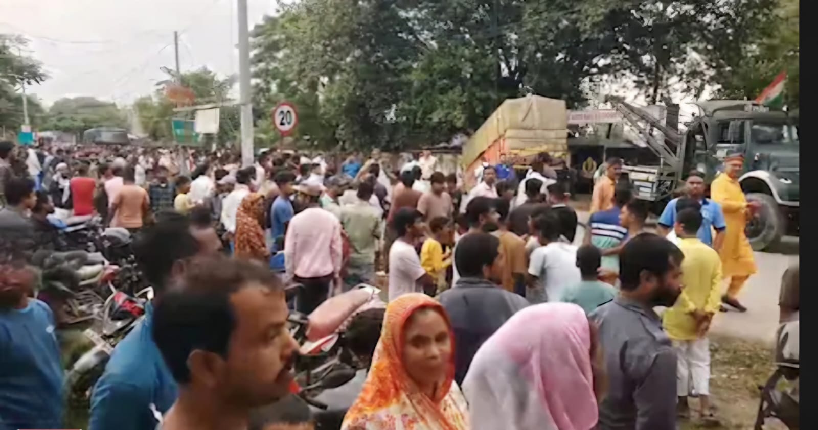 মালবাহী ট্ৰাকৰ উপদ্ৰৱ, গৌৰীপুৰত সংঘটিত দুৰ্ঘটনা, নিহত ১ 3 Gauripur Accident