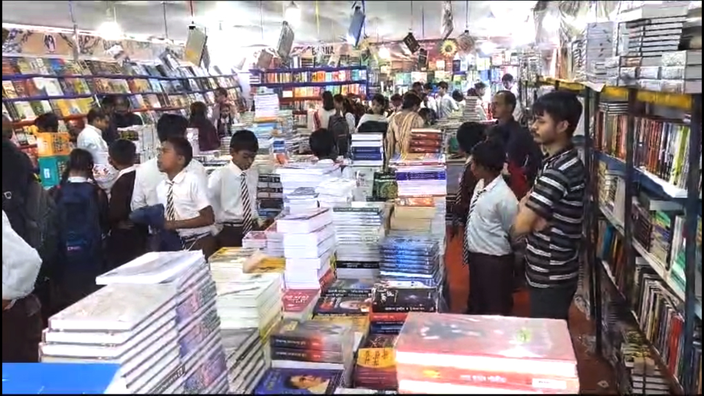 Guwahati Book Fair : চানমাৰিৰ পৰিৱৰ্তে খানাপাৰাত ২৭ ডিচেম্বৰৰ পৰা গুৱাহাটী গ্ৰন্থমেলা 3 চানমাৰিৰ পৰিৱৰ্তে খানাপাৰাত ২৭ ডিচেম্বৰৰ পৰা গুৱাহাটী গ্ৰন্থমেলা