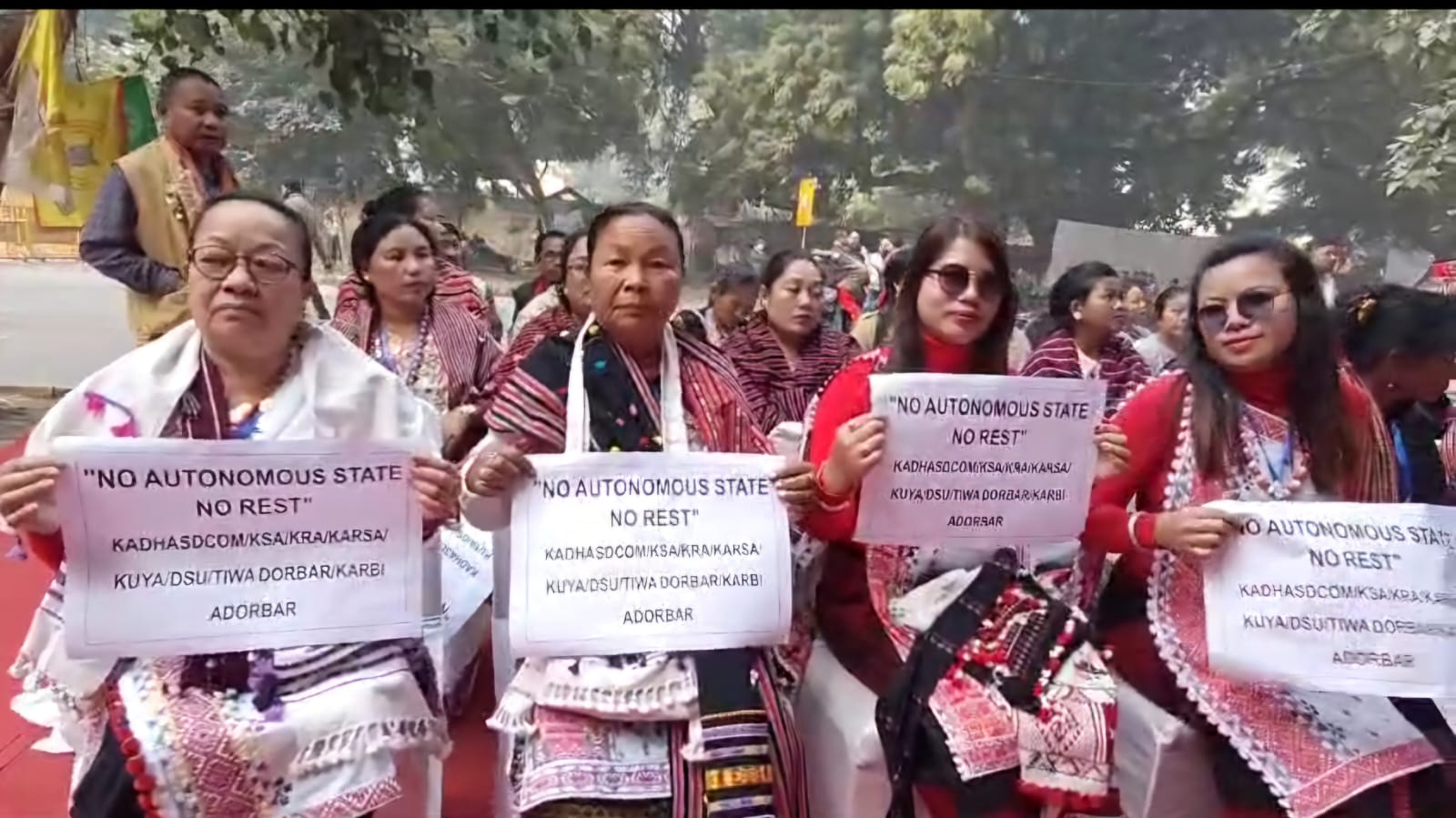 Demand for Autonomy: KADHASDCOM Holds Sit-in at Jantar Mantar for Article 244(A) Implementation 3 KADHASDCOM Holds Sit-in at Jantar Mantar for Article 244(A) Implementation