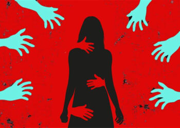 Student gang rape : দলবদ্ধ ধৰ্ষণৰ ভিডিঅ’ কৰি ব্লেকমেইল, চাৰি সহপাঠীৰ নাম মাতৃক কৈ আত্মহত্যা কিশোৰীৰ