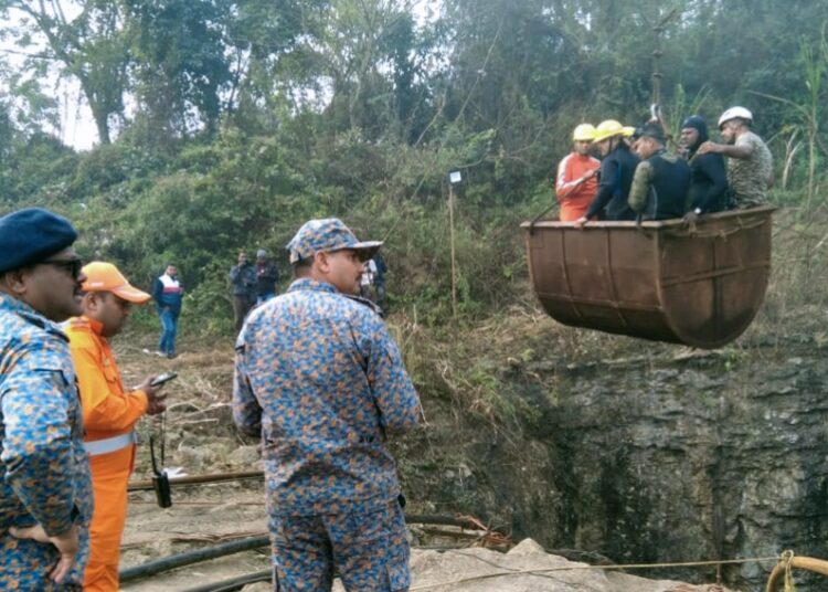 Umrangso Tragedy I উমৰাংছুৰ কয়লাখনিৰ পৰা আন এটা মৃতদেহ উদ্ধাৰ 1 Umrangso Tragedy I উমৰাংছুৰ কয়লাখনিৰ পৰা আন এটা মৃতদেহ উদ্ধাৰ