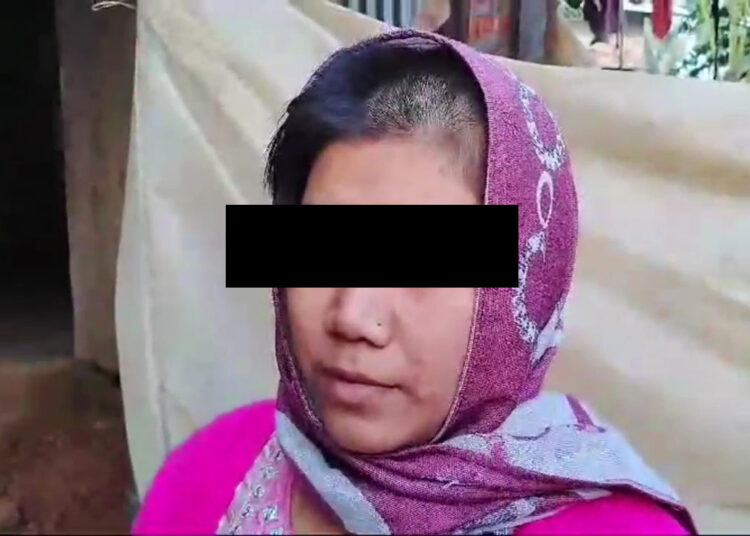 Tripura Woman Harassment : ঋণ পৰিশোধ নকৰাৰ শাস্তি, এগৰাকী মহিলাক প্ৰহাৰ কৰি মুণ্ডন এদল মহিলাৰ 1 Tripura Woman Harassment : ঋণ পৰিশোধ নকৰাৰ শাস্তি, এগৰাকী মহিলাক প্ৰহাৰ কৰি মুণ্ডন এদল মহিলাৰ