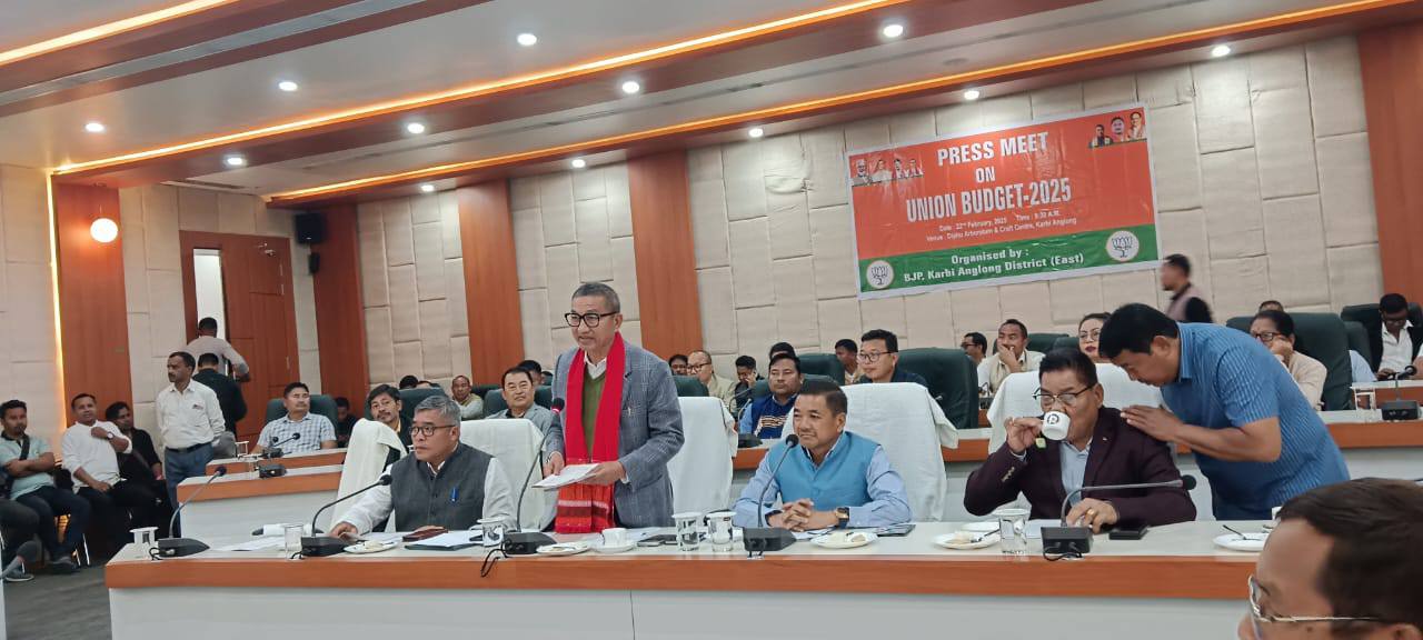 ৰাষ্ট্ৰীয় বাজেটৰ ওপৰত স্বায়ত্তশাসিত পৰিষদৰ চিইএমৰ অধ্যক্ষতাত পৰ্যালোচনা সভা: 3 ৰাষ্ট্ৰীয় বাজেটৰ ওপৰত স্বায়ত্তশাসিত পৰিষদৰ চিইএমৰ অধ্যক্ষতাত পৰ্যালোচনা সভা: