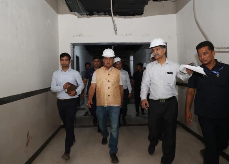 CM Himanta Biswa Sarma । অসমত কৰ্কট ৰোগীৰ বাবে প্ৰ'টন বীম থেৰাপী, ঘোষণা মুখ্যমন্ত্ৰীৰ 1 CM Himanta Biswa Sarma । অসমত কৰ্কট ৰোগীৰ বাবে প্ৰ’টন বীম থেৰাপী, ঘোষণা মুখ্যমন্ত্ৰীৰ