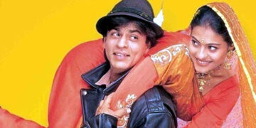 Shahrukh Kajal Statue : এইবাৰ লণ্ডনত শ্বাহৰুখ-কাজলৰ প্ৰতিমূৰ্তি 8 Shahrukh Kajal Statue : এইবাৰ লণ্ডনত শ্বাহৰুখ-কাজলৰ প্ৰতিমূৰ্তি