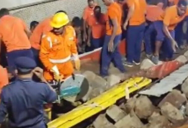 Tragedy at Simhachalam Temple: Wall Collapse Claims Eight Lives During Chandanotsavam Festival 1 Tragedy at Simhachalam Temple: Wall Collapse Claims Eight Lives During Chandanotsavam Festival