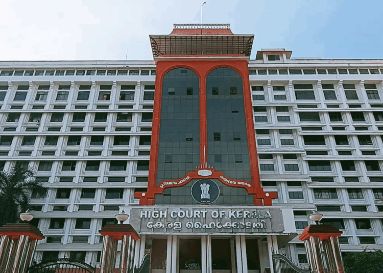 Kerala High Court I এজন অপৰাধী চিৰদিনৰ বাবে অপৰাধী নহয়, বাল্মিকীৰ উদাহৰণেৰে কেৰালা উচ্চ ন্যায়ালয় 1 Kerala High Court I এজন অপৰাধী চিৰদিনৰ বাবে অপৰাধী নহয়, বাল্মিকীৰ উদাহৰণেৰে কেৰালা উচ্চ ন্যায়ালয়