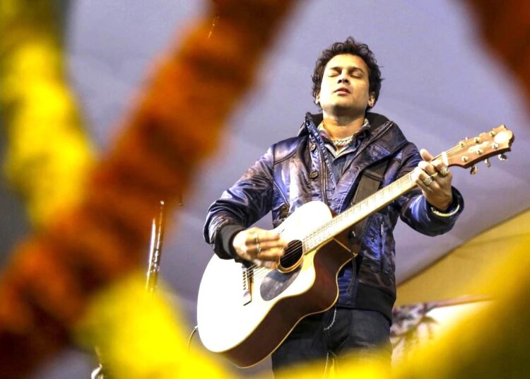 Zubeen Garg : কেনেদৰে বিদায় জনাওঁ হে প্ৰাণৰ শিল্পী, যুগনায়ক জুবিন ! 1 Zubeen Garg : কেনেদৰে বিদায় জনাওঁ হে প্ৰাণৰ শিল্পী, যুগনায়ক জুবিন !