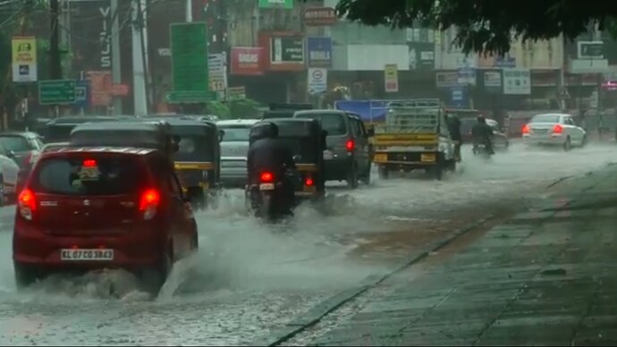Severe Rainfall Alert: IMD Predicts Heavy Downpours in Northeast and South India Today 3 Severe Rainfall Alert: IMD Predicts Heavy Downpours in Northeast and South India Today